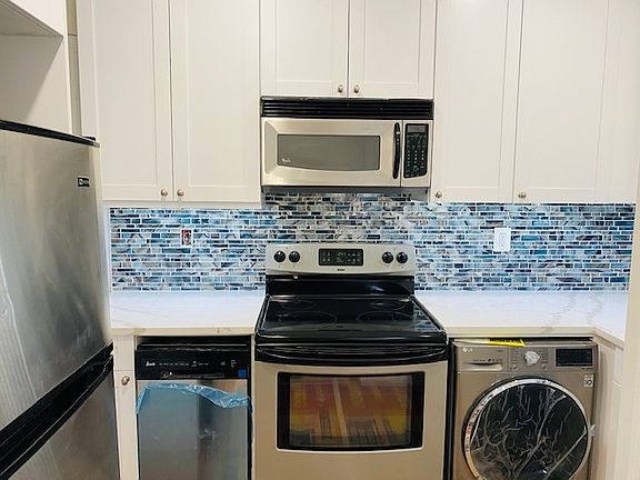2nd image of 229 W 16th St APT 3B