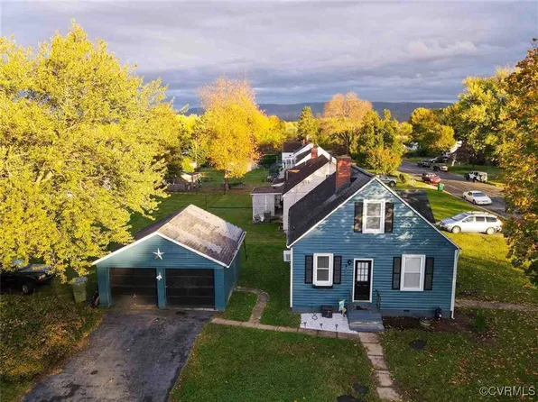 1437 Madison St, Waynesboro, VA 22980