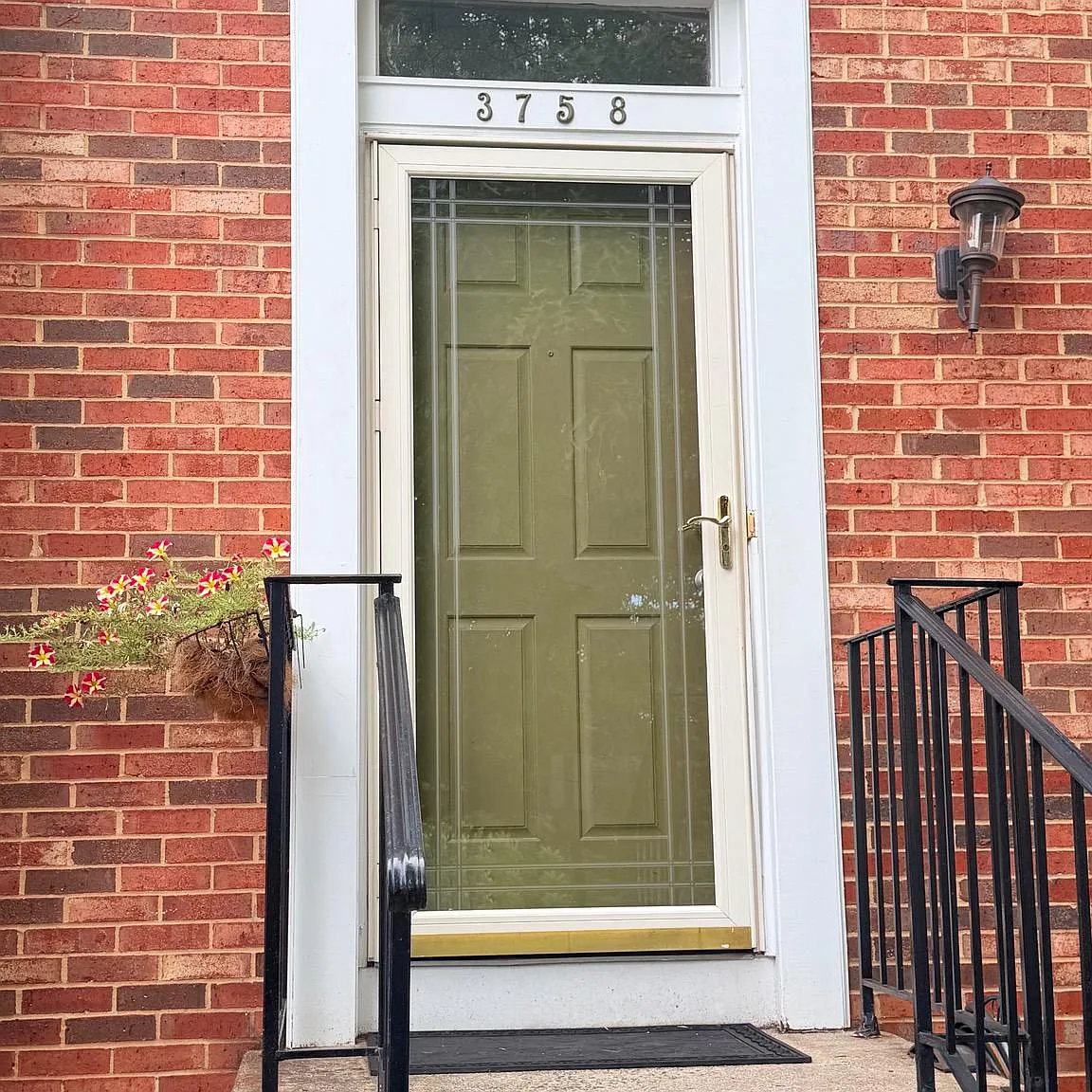 3 bed, 4.0 bath, 1500 sqft, $2,750 — Photo 3