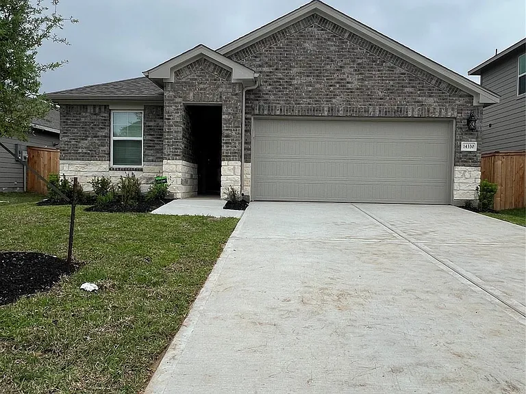 14330 Azalea Tree Dr — Photo 1
