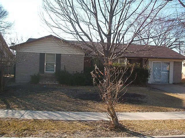 2913 Gardenia Dr