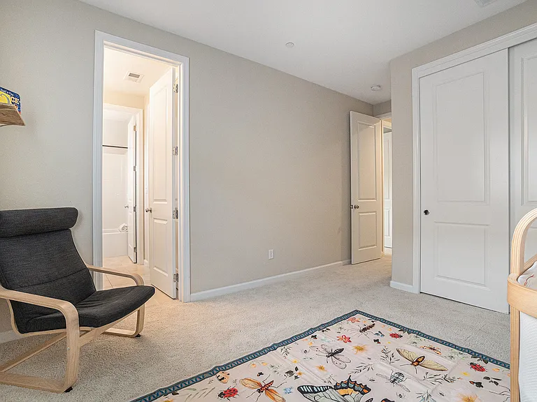 208 Littleton St — Photo 29