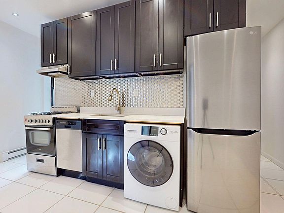 4th image of 964 Amsterdam Ave #3F