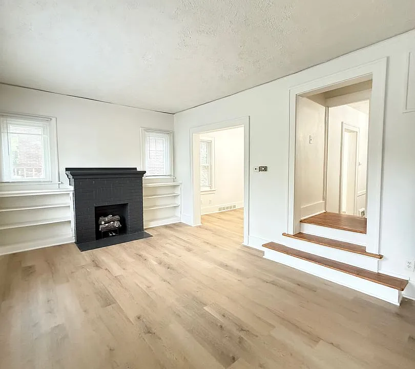 303 N 38th St