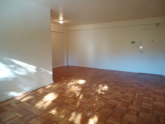 2nd image of 5315 Connecticut Ave NW APT 301