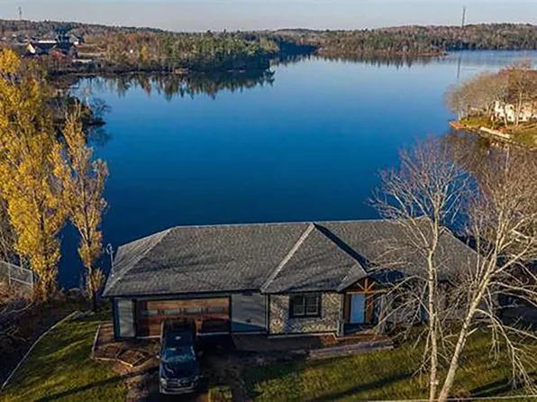 30 Montague Rd, Halifax, NS B2W 4M4