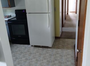 320 4th St SE #3, Braham, MN 55006