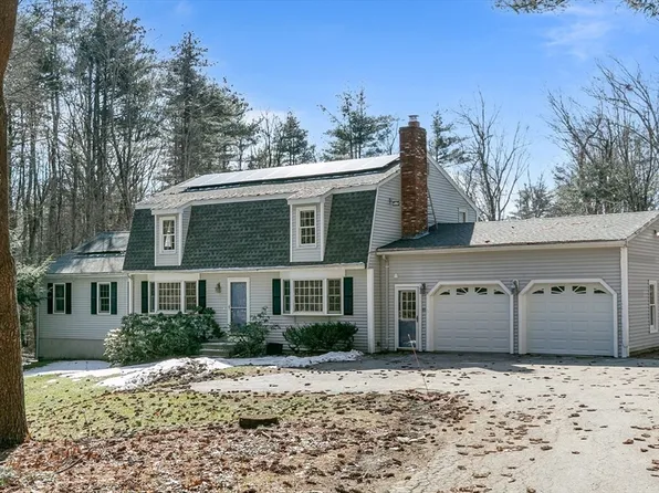 124 Jewett St, Pepperell, MA 01463