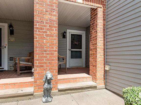 4th image of 1652 W Ethans Glen Dr