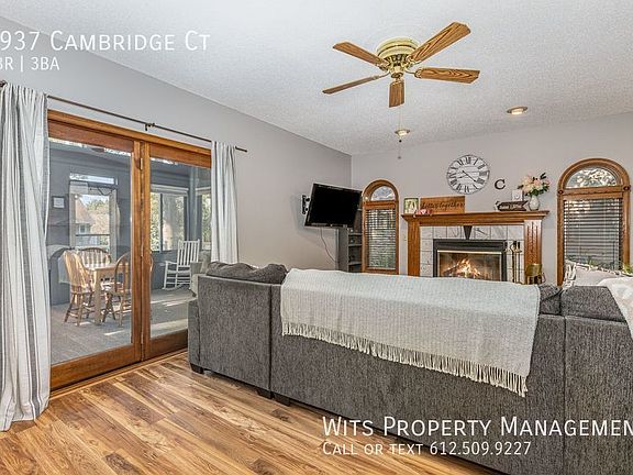 2nd image of 8937 Cambridge Ct