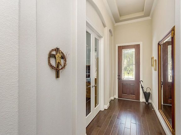 4th image of 4209 Valley Oaks Dr