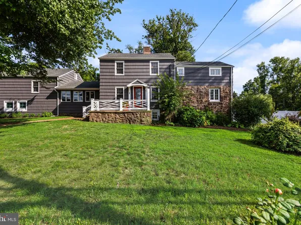 543 Old York Rd, Allentown, NJ 08501