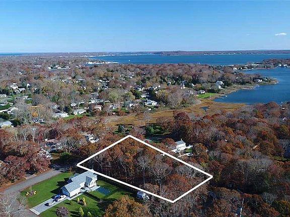 2nd image of 510 Sleepy Hollow Ln