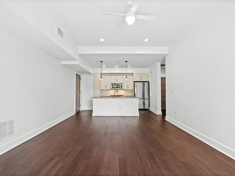 1100 Howell Mill Rd NW #212 — Photo 14