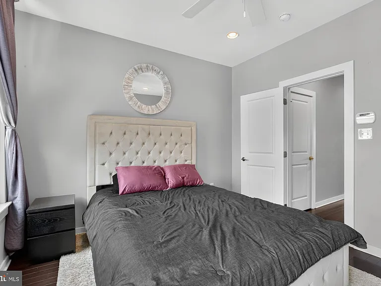 2441 Coral St — Photo 37