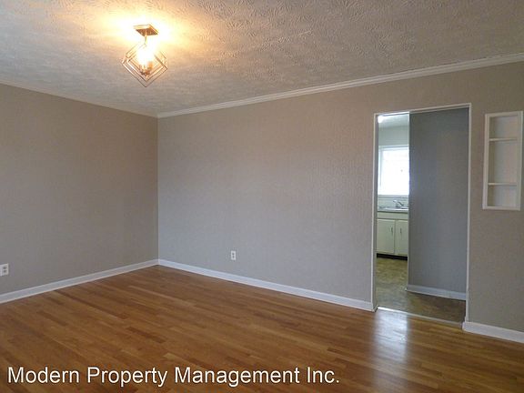 4th image of 2457 Mirahill Dr