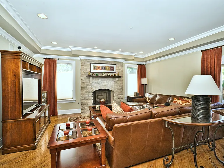 5044 Coyle Ave — Photo 17