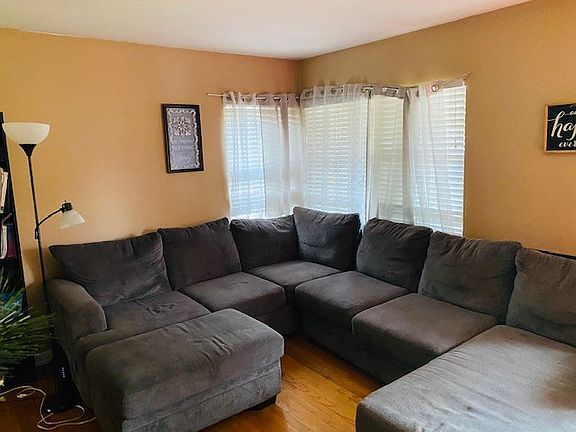 4th image of 714 Prospect Hill Dr