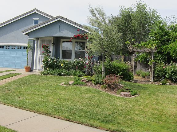 2nd image of 3171 Maui St