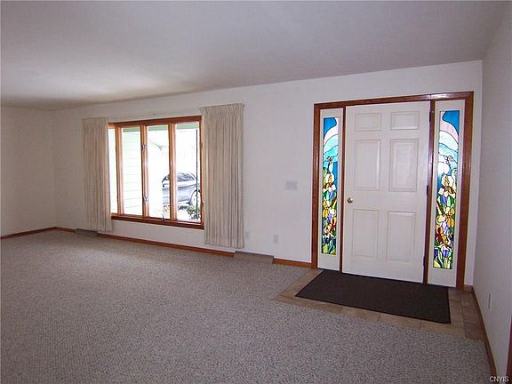 2nd image of 801 W Hamilton Ave