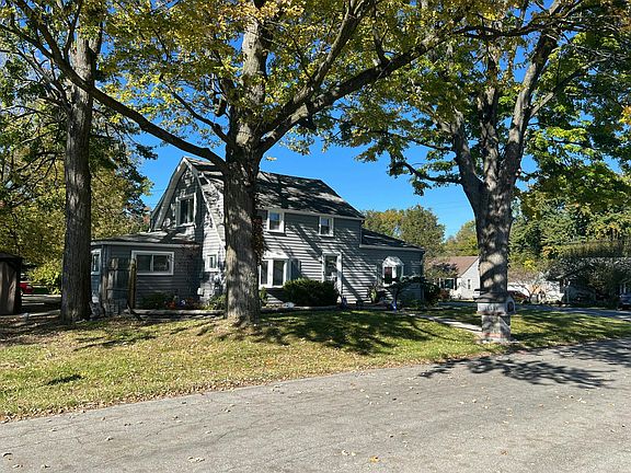 3rd image of 10920 Troy St