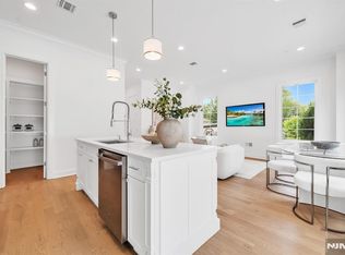 24 Gabriel Ct #24, Paramus, NJ 07652