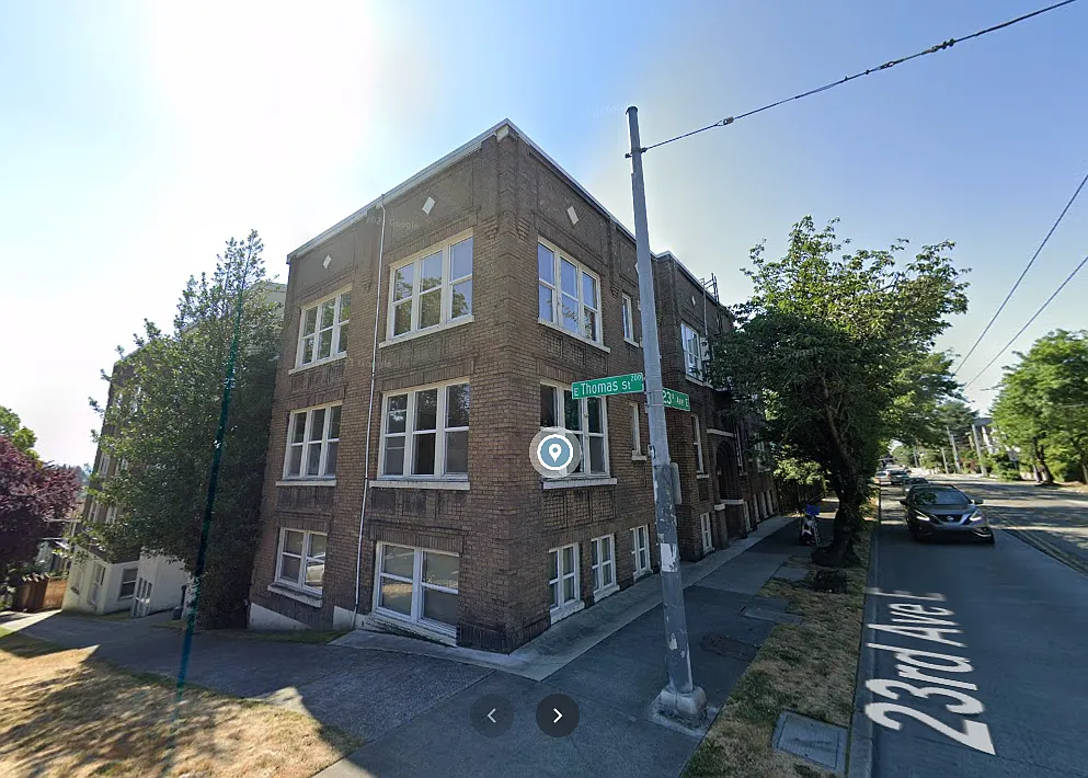 Adelphi Apartments — Photo 1
