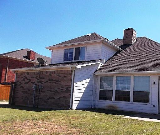 2nd image of 1241 High Bluff Dr