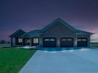 8540 Highway U, Odessa, MO 64076