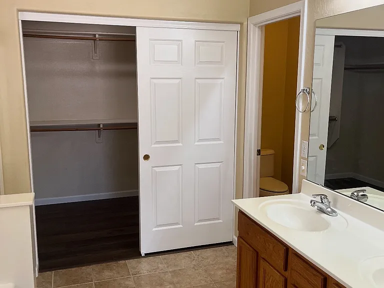 14116 W Shaw Butte Dr — Photo 11