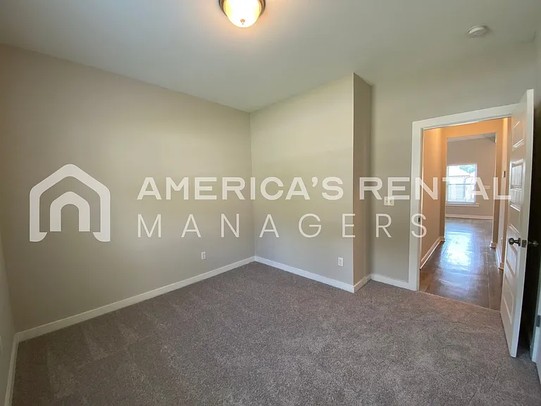 81 Ballington Way — Photo 13
