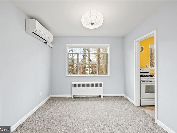 5th image of 10404 Montrose Ave #M301