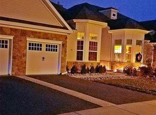 33 Ables Run Dr, Absecon, NJ 08201