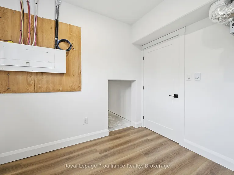 90B Lywood St #LOWER — Photo 26