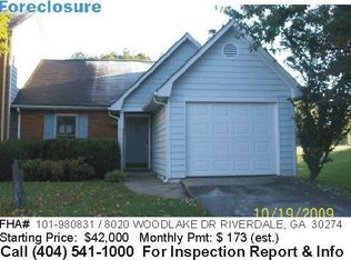 8020 Woodlake Dr, Riverdale, GA 30274
