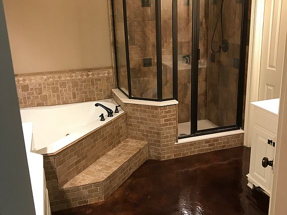 4th image of 17850 Villa Trace Ave