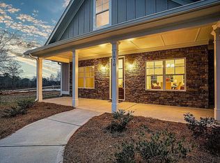 1020 Open Water Dr, Greensboro, GA 30642
