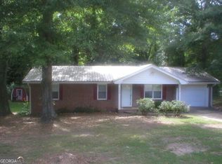 280 Hillcrest Dr, Statham, GA 30666