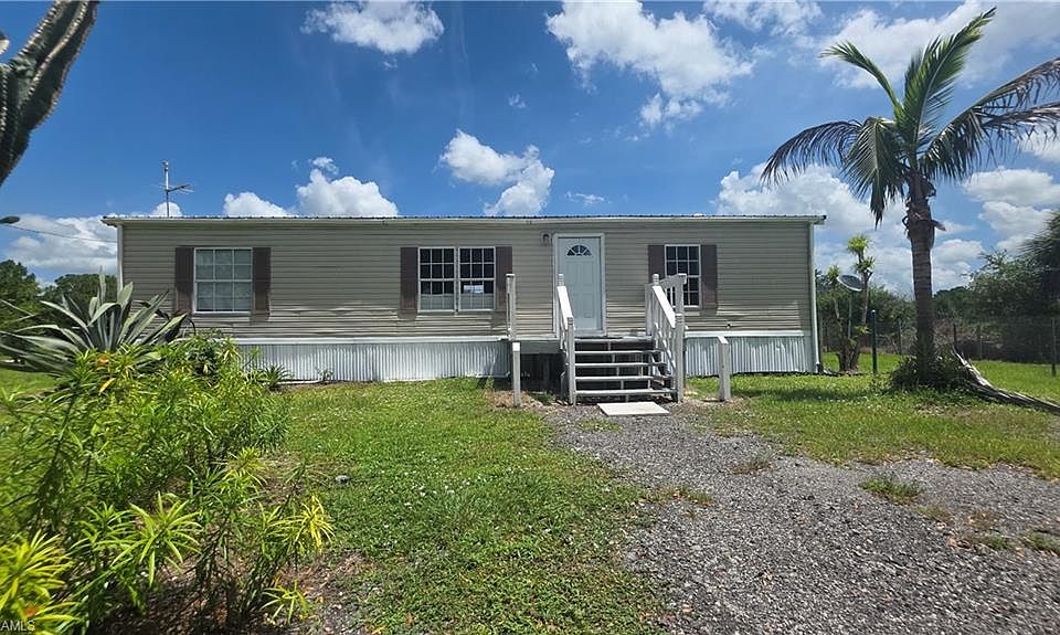 1st image of 451 Bald Cypress AVE