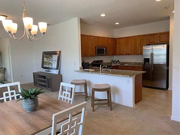 5th image of 27101 White Plains Way
