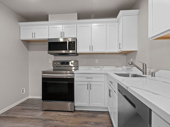 3rd image of 3714 Yakima Ave #301