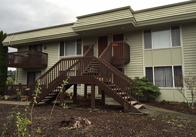 1st image of 115 E Broadway Ave APT 2