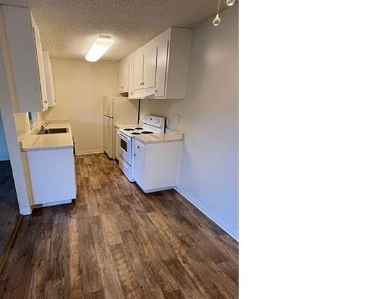 3rd image of 805 Diablo Ave #1