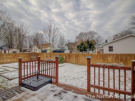 3rd image of 9067 Stebbins St