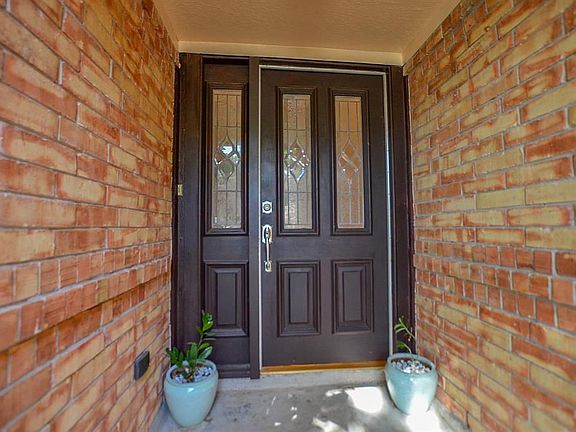 4th image of 3319 Lindenfield Dr
