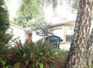 7749 22nd Ave NE, Seattle, WA 98115