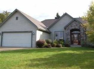 12393 W Crossing Blvd, Milwaukee, WI 53228