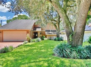 12124 Midlake Dr, Tampa, FL 33612