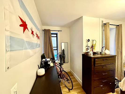Rented by Pear NYC LLC | media 29