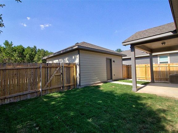 3rd image of 1937 Cypress Gate Dr